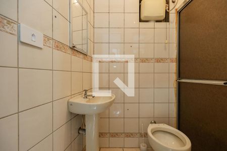 Banheiro de casa para alugar com 1 quarto, 30m² em Parque Pinheiros, Taboão da Serra