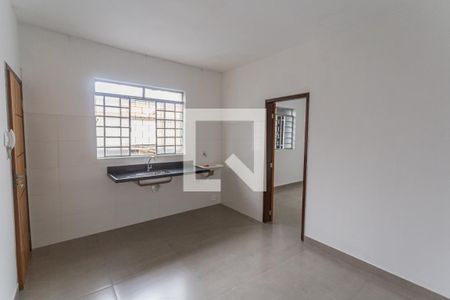 Sala/Cozinha/Área de Serviço de kitnet/studio para alugar com 1 quarto, 25m² em Santa Efigênia, Belo Horizonte