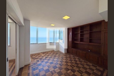 Quarto 1 de apartamento para alugar com 2 quartos, 65m² em Copacabana, Rio de Janeiro