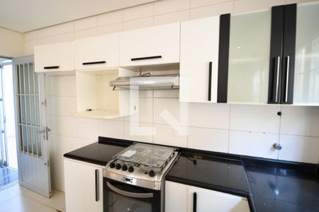 Cozinha de casa para alugar com 3 quartos, 130m² em Cidade Universitária, Campinas
