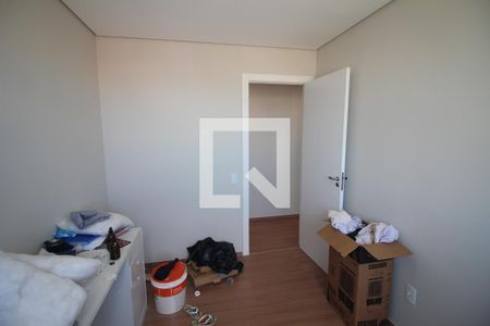 Quarto 2 de apartamento para alugar com 2 quartos, 46m² em Novo Riacho, Contagem