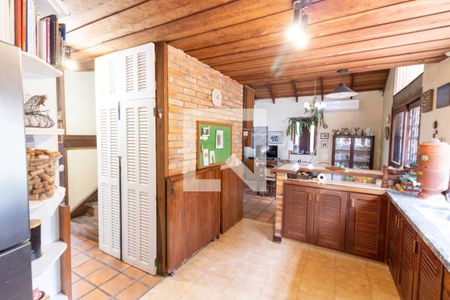 Cozinha e Área de Serviço de casa à venda com 4 quartos, 200m² em Glória, Porto Alegre
