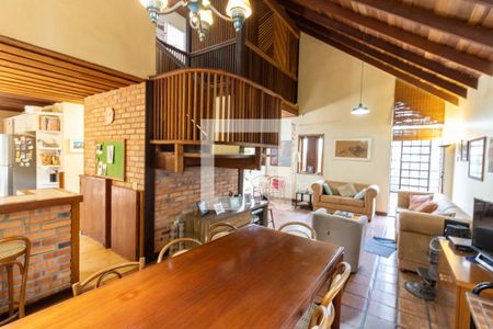 Sala de casa à venda com 4 quartos, 200m² em Glória, Porto Alegre