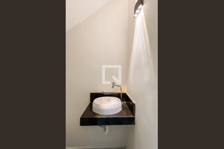 Lavabo de casa à venda com 3 quartos, 174m² em Jardim Piratininga, São Paulo