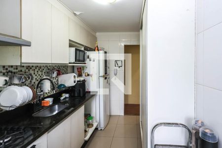 Cozinha de apartamento à venda com 2 quartos, 55m² em Vila Vermelha, São Paulo
