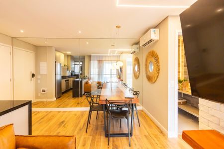 Sala  de apartamento à venda com 2 quartos, 66m² em Centro, Osasco