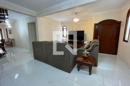 Casa à venda com 3 quartos, 220m² em Parque Sao Domingos, São Paulo