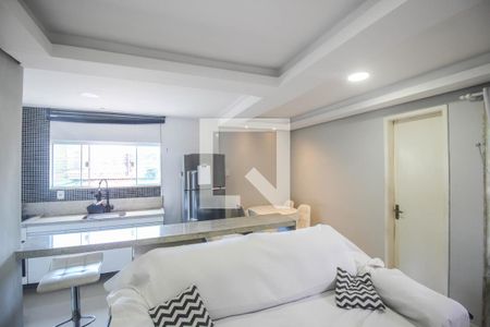 Sala de casa para alugar com 2 quartos, 60m² em Vila Bandeirantes, Nova Iguaçu