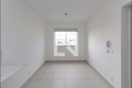 Sala/Cozinha de apartamento para alugar com 2 quartos, 32m² em Vila Nova Curuca, São Paulo