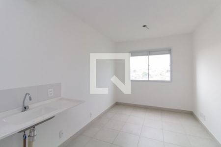 Sala/Cozinha de apartamento para alugar com 2 quartos, 32m² em Vila Nova Curuca, São Paulo