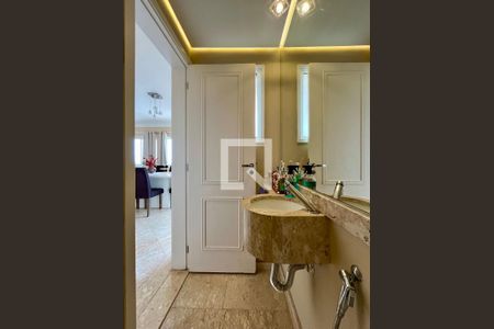 Lavabo de apartamento para alugar com 3 quartos, 134m² em Parque das Flores, Campinas