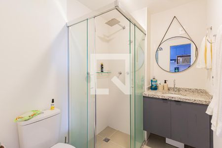 Banheiro de kitnet/studio para alugar com 1 quarto, 24m² em Vila Cordeiro, São Paulo