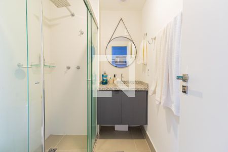 Banheiro de kitnet/studio para alugar com 1 quarto, 24m² em Vila Cordeiro, São Paulo