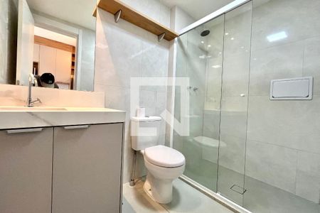 Banheiro de kitnet/studio para alugar com 1 quarto, 25m² em Vila Santa Catarina, São Paulo