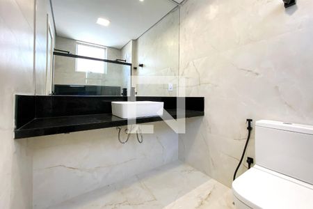 Banheiro da Suíte 1 de apartamento à venda com 4 quartos, 240m² em Dona Clara, Belo Horizonte