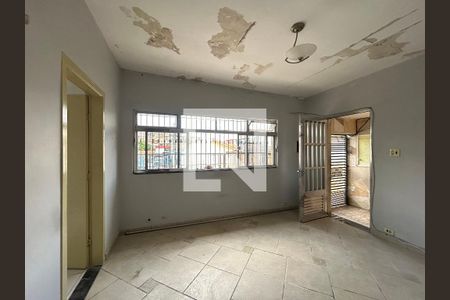 Sala de casa para alugar com 3 quartos, 95m² em Parque São Luís, São Paulo