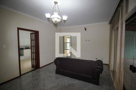 Casa para alugar com 3 quartos, 260m² em Centro, Votorantim