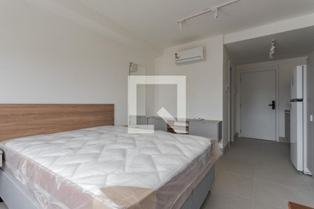 Sala/Quarto de kitnet/studio para alugar com 1 quarto, 26m² em Passo D’areia, Porto Alegre