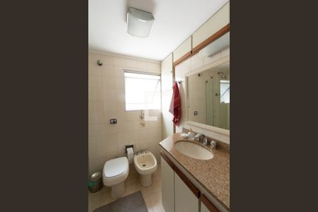 Banheiro de apartamento para alugar com 3 quartos, 105m² em Vila Olímpia, São Paulo