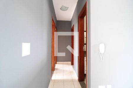 Corredor de apartamento para alugar com 3 quartos, 90m² em Tubalina, Uberlândia