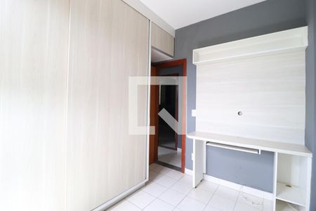 Quarto 1 de apartamento para alugar com 3 quartos, 90m² em Tubalina, Uberlândia