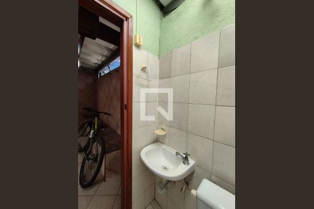 Banheiro - torneira de casa à venda com 2 quartos, 200m² em São João Climaco, São Paulo