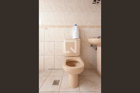 Banheiro 1 de casa para alugar com 2 quartos, 225m² em Vila Imperio, São Paulo