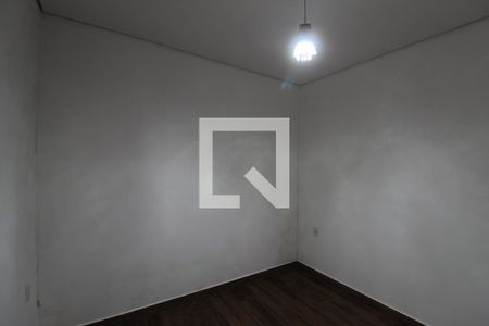 Quarto 1 de casa para alugar com 2 quartos, 85m² em Maria Helena, Belo Horizonte