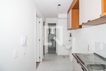 Corredor de apartamento para alugar com 2 quartos, 36m² em Parque Industrial Tomas Edson, São Paulo