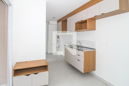 Sala de apartamento para alugar com 2 quartos, 36m² em Parque Industrial Tomas Edson, São Paulo