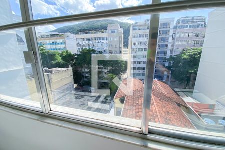 Quarto 1  de apartamento para alugar com 2 quartos, 70m² em Laranjeiras, Rio de Janeiro