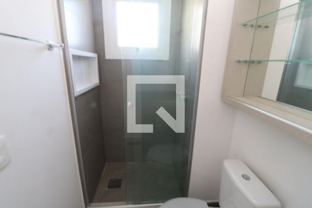 Banheiro do Quarto 2 de apartamento para alugar com 2 quartos, 63m² em Glória, Porto Alegre