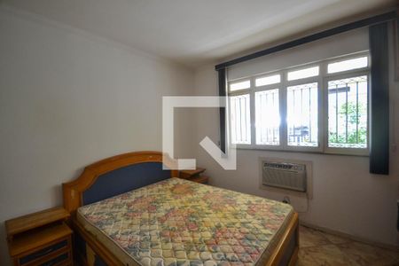 Quarto 1 de casa para alugar com 3 quartos, 320m² em Centro, Nova Iguaçu