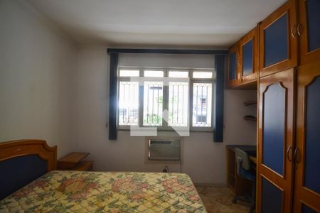 Quarto 1 de casa para alugar com 3 quartos, 320m² em Centro, Nova Iguaçu