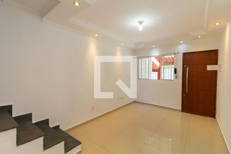 Sala de casa de condomínio para alugar com 2 quartos, 65m² em Parada Xv de Novembro, São Paulo