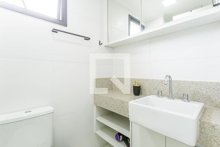 Banheiro de kitnet/studio à venda com 1 quarto, 27m² em Indianópolis, São Paulo