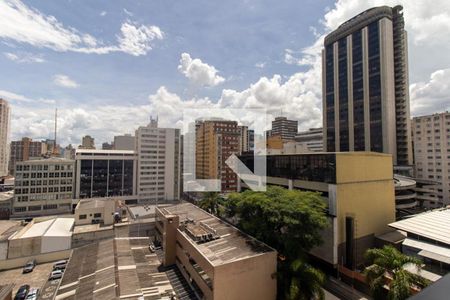 Vista da Varanda da Sala/Cozinha de apartamento para alugar com 1 quarto, 28m² em Centro, Curitiba