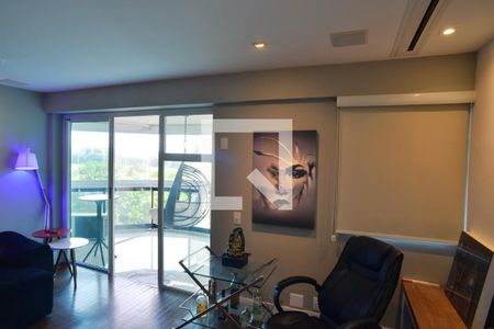 Sala de apartamento à venda com 2 quartos, 100m² em Barra da Tijuca, Rio de Janeiro