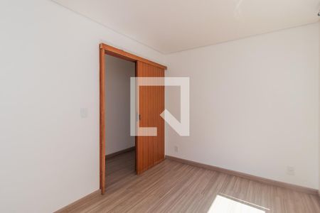 Quarto 1 de apartamento para alugar com 2 quartos, 69m² em Menino Deus, Porto Alegre