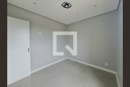Quarto 1 de apartamento para alugar com 2 quartos, 45m² em Quitaúna, Osasco