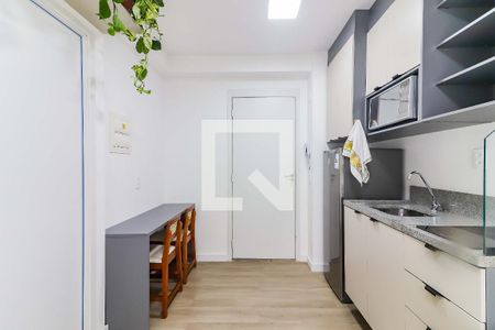 Sala / Cozinha de apartamento para alugar com 1 quarto, 25m² em Vila Butantã, São Paulo