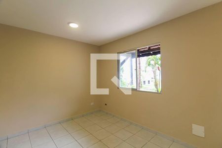 Casa de Condomínio para alugar com 2 quartos, 60m² em Jardim Guairaca, São Paulo