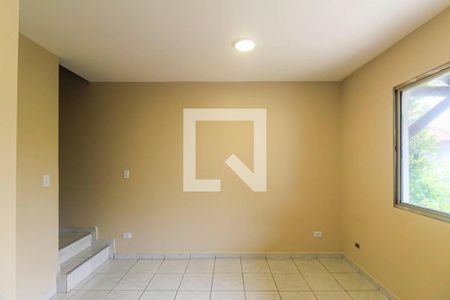 Casa de Condomínio para alugar com 2 quartos, 60m² em Jardim Guairaca, São Paulo