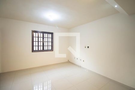 Sala de casa de condomínio para alugar com 2 quartos, 80m² em Colubandê, São Gonçalo