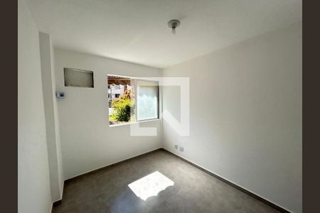 Quarto 2 de apartamento para alugar com 2 quartos, 59m² em Jardim Sulacap, Rio de Janeiro