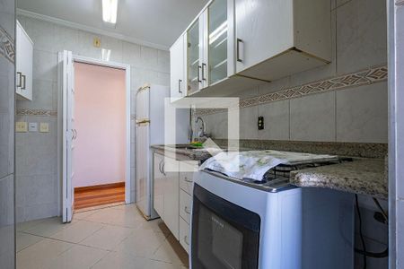 Cozinha de apartamento para alugar com 2 quartos, 68m² em Sumarezinho, São Paulo