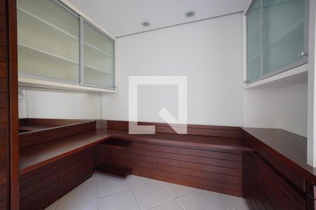 Sala de apartamento para alugar com 3 quartos, 140m² em Centro, Florianópolis