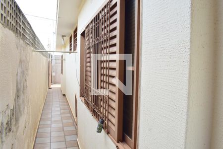Corredor de casa para alugar com 3 quartos, 250m² em Independência, Ribeirão Preto