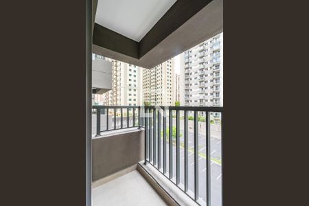 Apartamento para alugar com 1 quarto, 55m² em Alphaville Industrial, Barueri