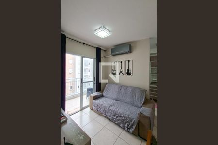 Sala de apartamento para alugar com 2 quartos, 55m² em Cidade Ocian, Praia Grande